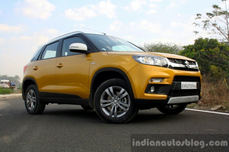 Maruti Vitara Brezza front three quarter low First Drive Review