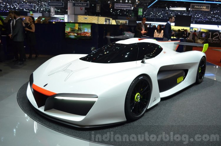 Pininfarina H2 Speed concept front three quarter at 2016 Geneva Motor Show