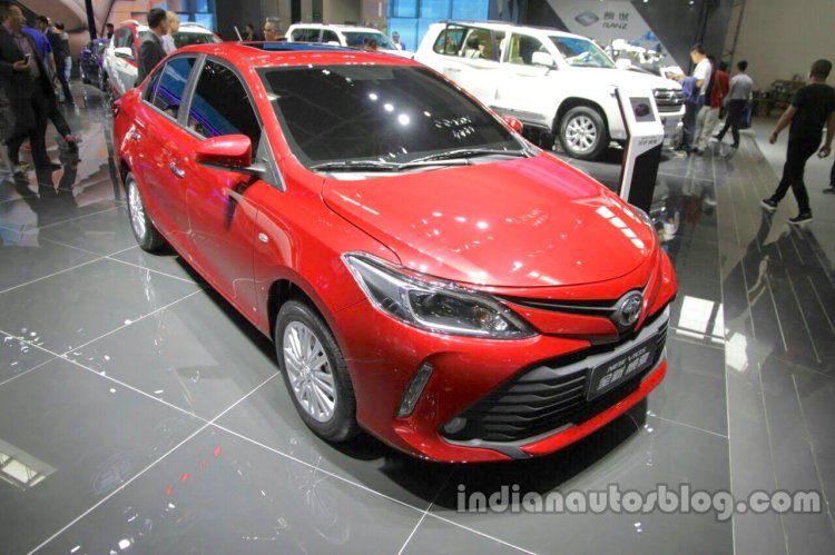 2016 Toyota Vios (facelift) front quarter at the Auto China 2016