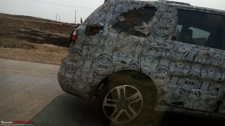 Tata Hexa side spied testing