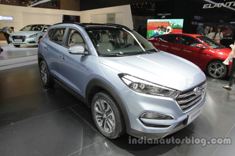 2016 Hyundai Tucson front three quarters at Auto China 2016