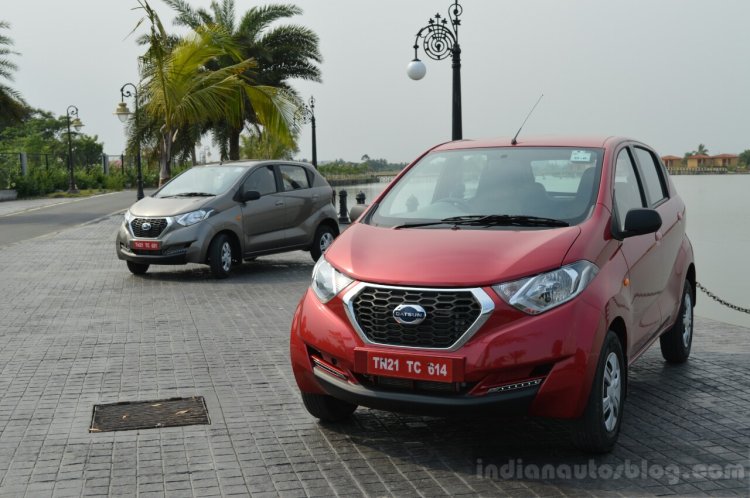 Datsun redi-GO red and gray Review