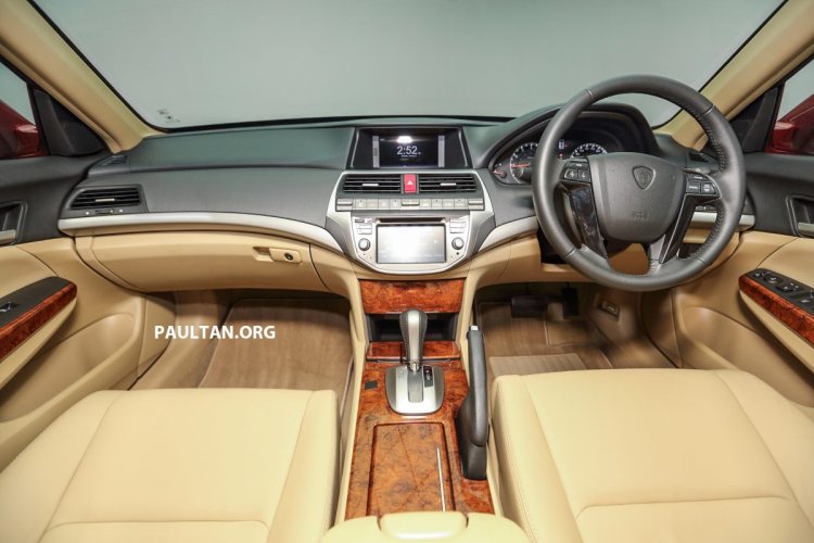2016 Proton Perdana dashboard launched in Malaysia