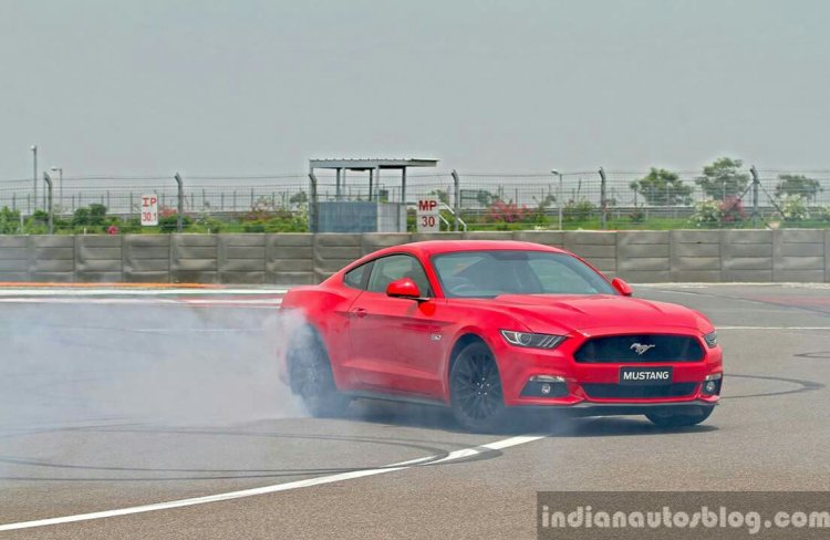 2016 Ford Mustang GT in India First Drive Review