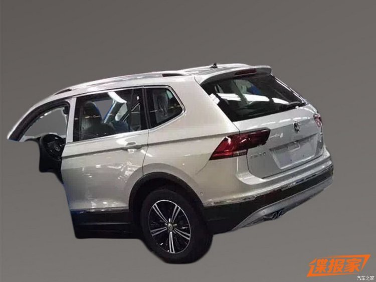 VW Tiguan XL rear three quarter spied undisguised in China