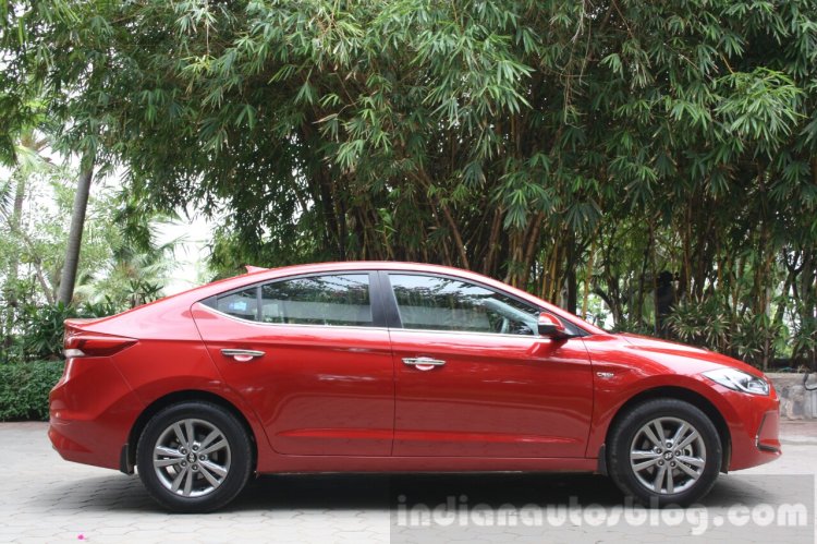 2016 Hyundai Elantra Review - The new segment leader?