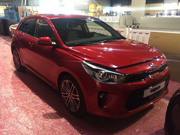 2017 Kia Rio front three quarter photographed