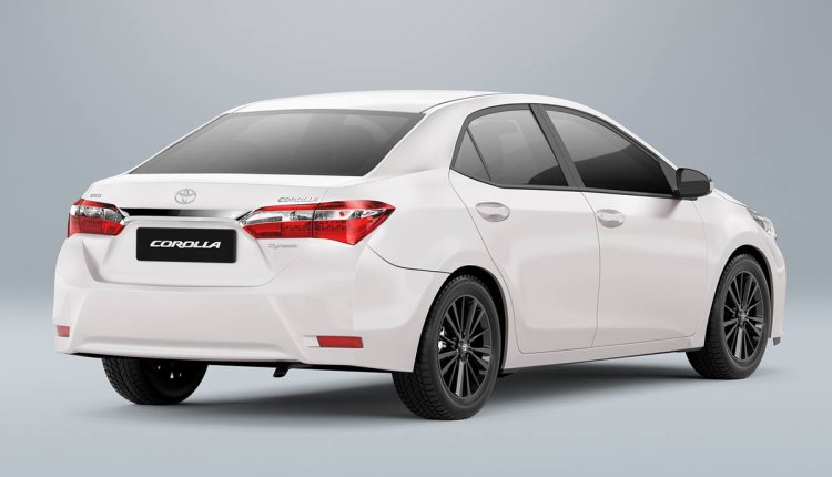 Toyota Corolla Dynamic Edition rear three quarter press image