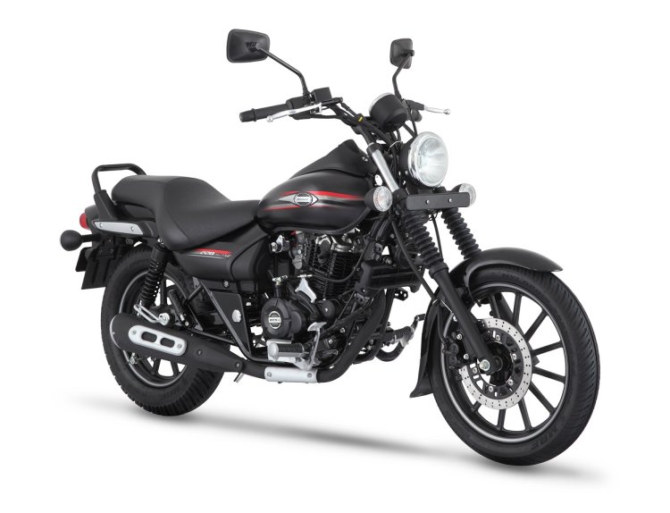 Bajaj Avenger 220 Street front three quarters