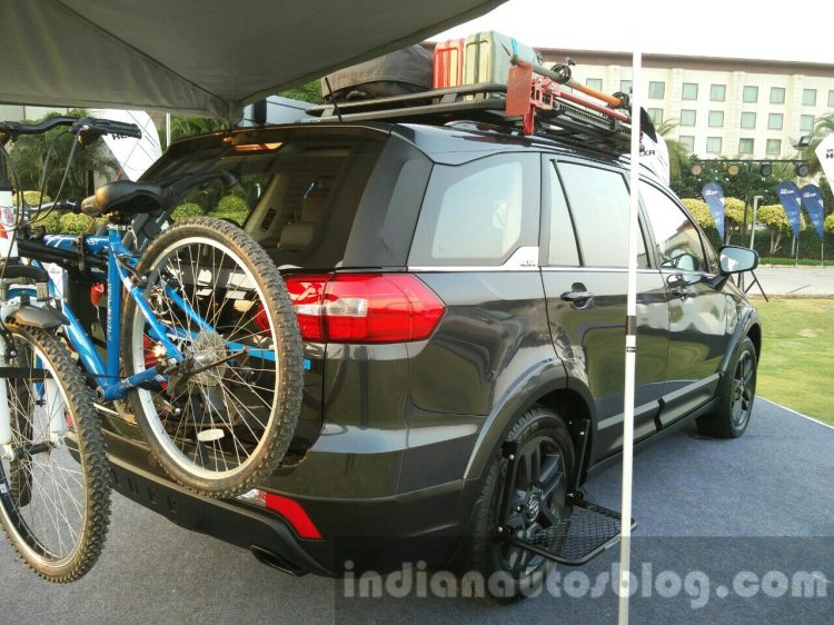 Tata Hexa TUFF black rear three quarter accessories