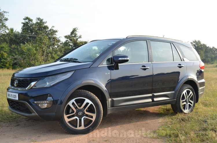 Tata Hexa XT MT front three quarter Review