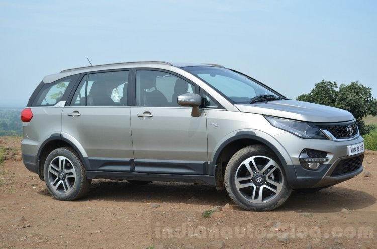 Tata Hexa XTA AT front three quarter Review