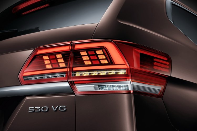 VW Teramont taillight press shot