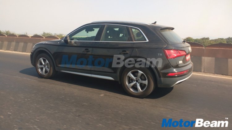 2017 Audi Q5 spied testing undisguised near Mumbai