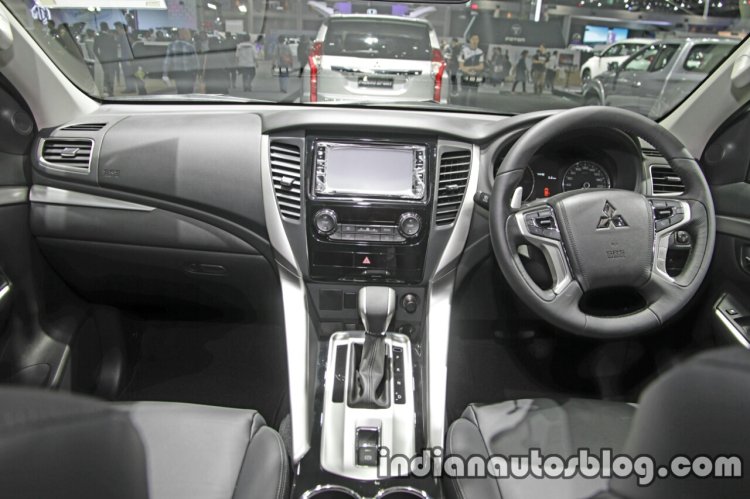 2017 Mitsubishi Pajero Sport interior dashboard at 2016 Thai Motor Expo