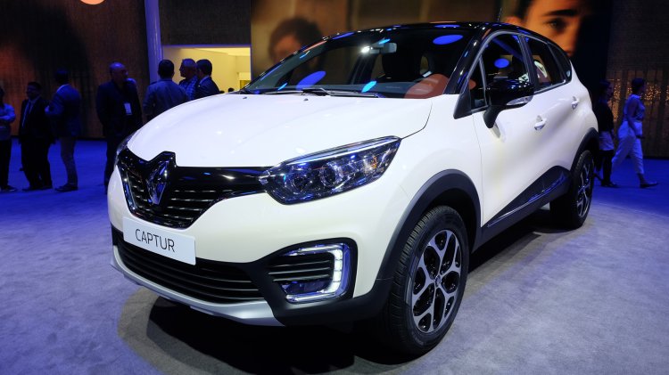 India-bound Renault Captur front three quarter unveiled
