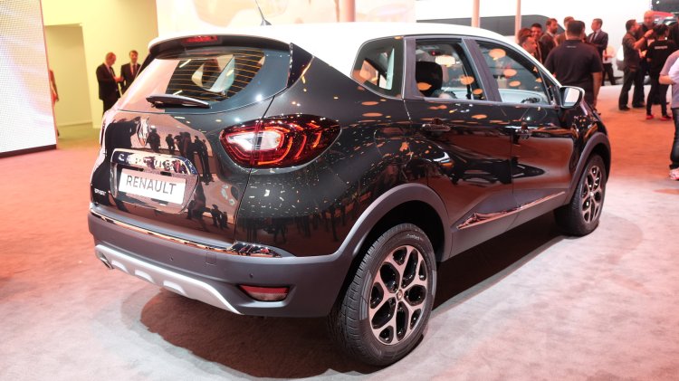 India-bound Renault Captur rear quarter unveiled