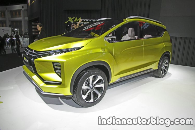 Mitsubishi XM Concept front three quarter at the Thai Motor Expo