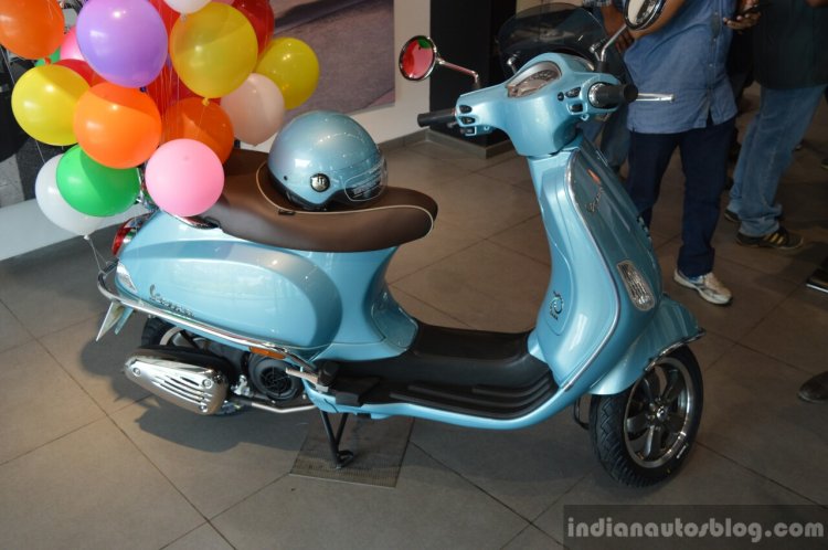 Vespa VXL 70th Anniversary Edition side launched