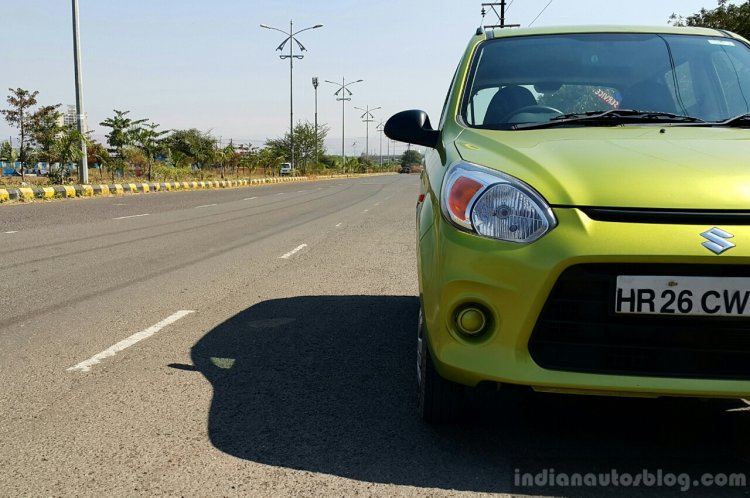 2016 Maruti Alto 800 (Facelift) front half Review