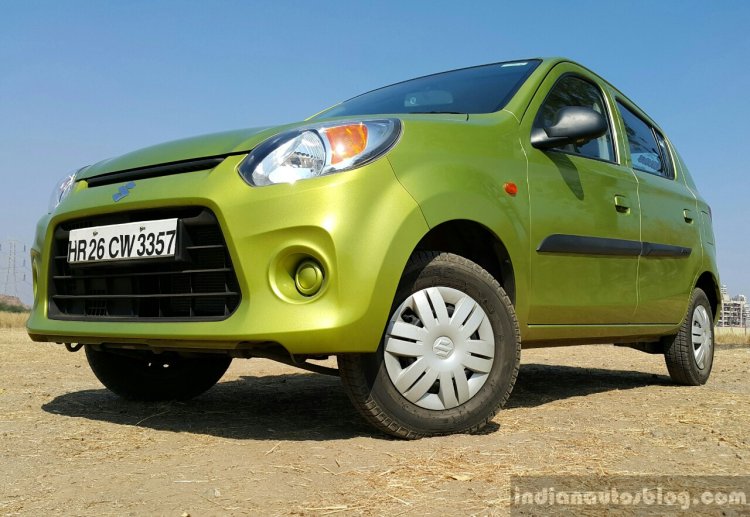 2016 Maruti Alto 800 (Facelift) front quarter low Review