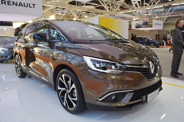 Top 5 European Renault models India truly deserves: From Renault Clio to Renault  Grand Scenic