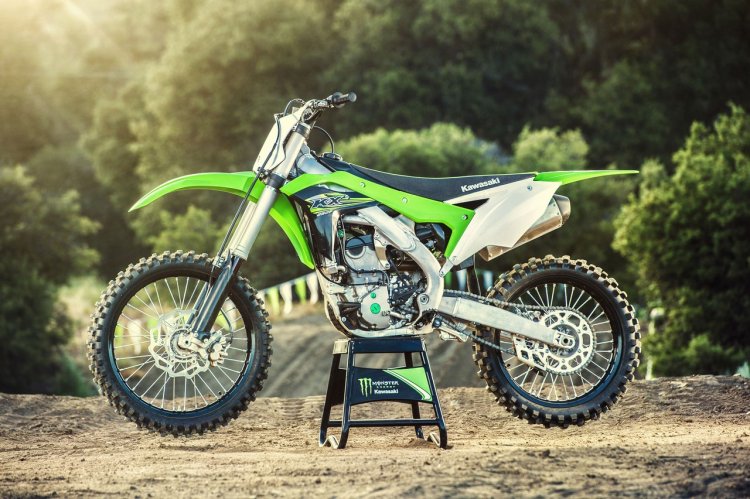 Kawasaki KX250F side