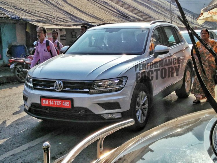 New VW Tiguan front three quarter spied testing in India