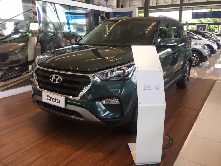 Brazil-spec Hyundai Creta front in showrooms