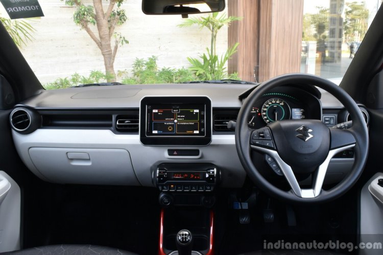 Maruti Ignis dashboard First Drive Review