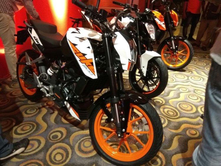 KTM Duke 200 India launch white
