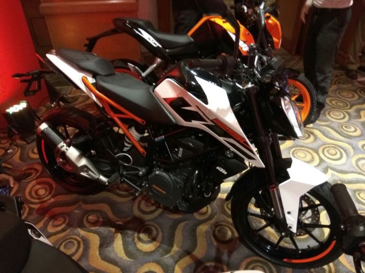 KTM Duke 250 India launch side