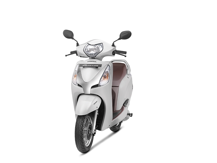 2017 Honda Aviator front three quarters