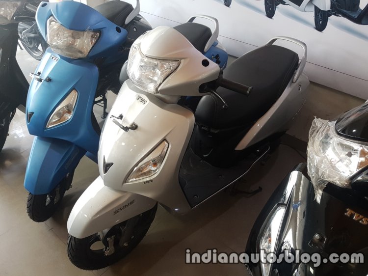2017 Jupiter BSIV at dealership front three quarter