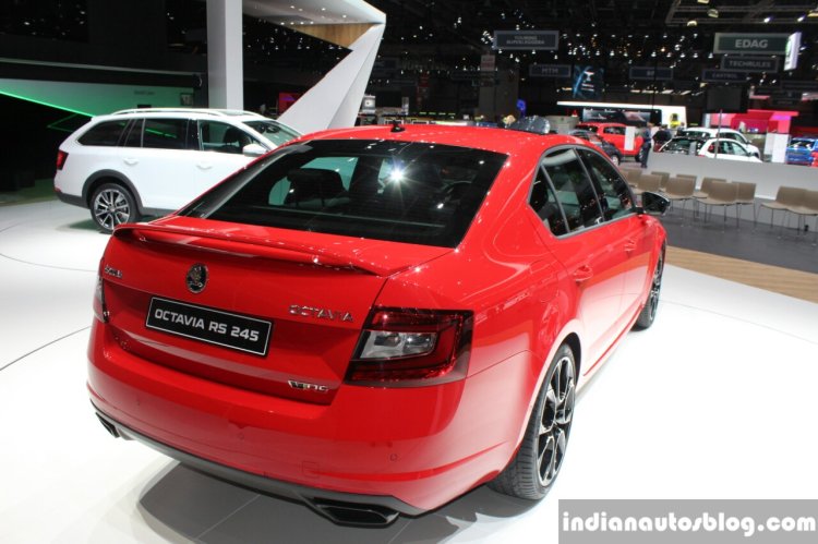 2017 Skoda Octavia vRS rear
