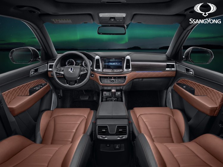 2017 Ssangyong Rexton (Mahindra XUV700) interior unveiled