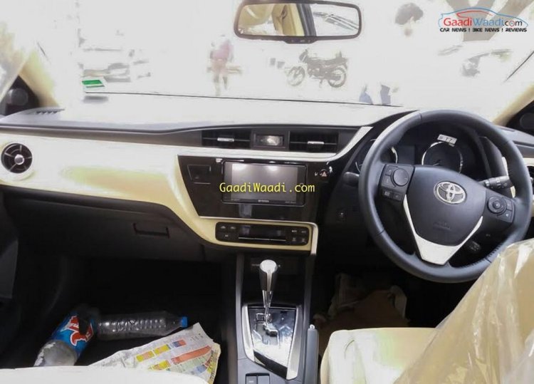 2017 Toyota Corolla Altis (facelift) dashboard spied ahead of launch