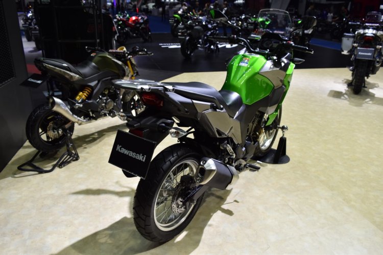 Kawasaki Versys X300 at BIMS 2017 rear three quarter