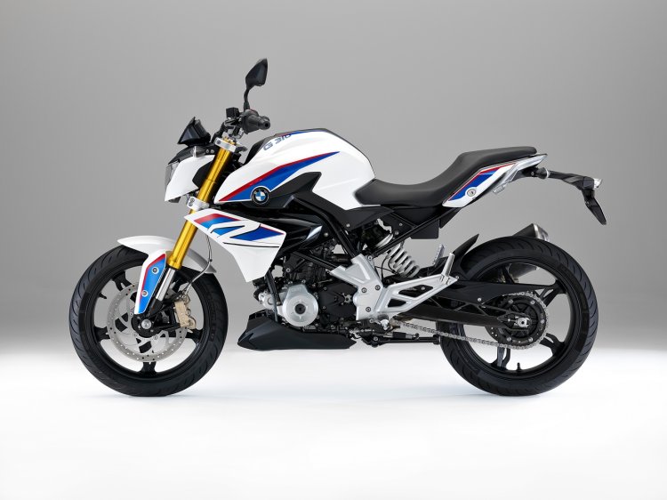 2018 BMW G310R studio side