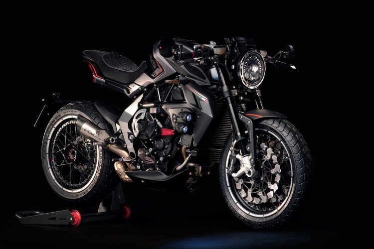 MV Agusta RVS 1 front three quarter colour