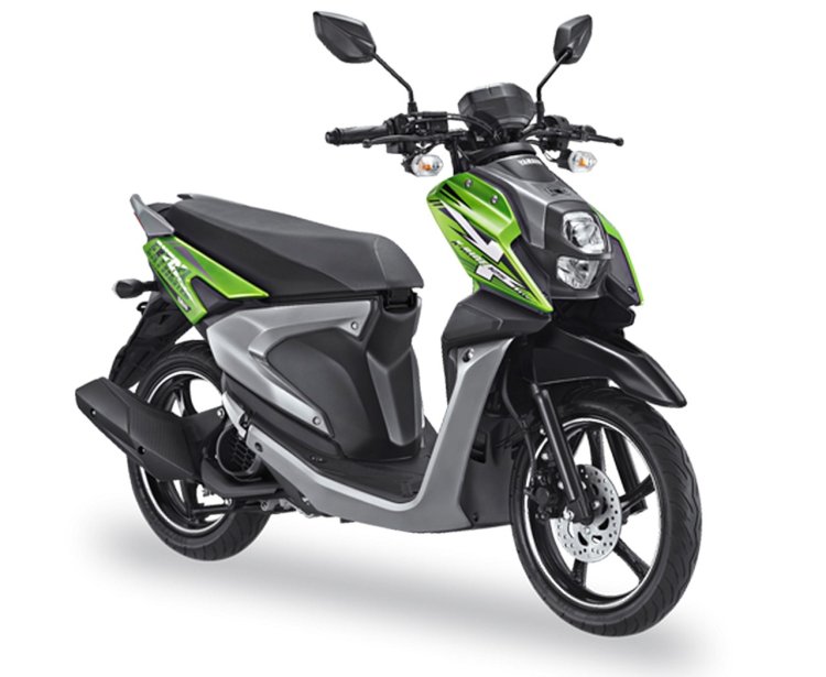 Yamaha X-Ride 125 green front three quarter