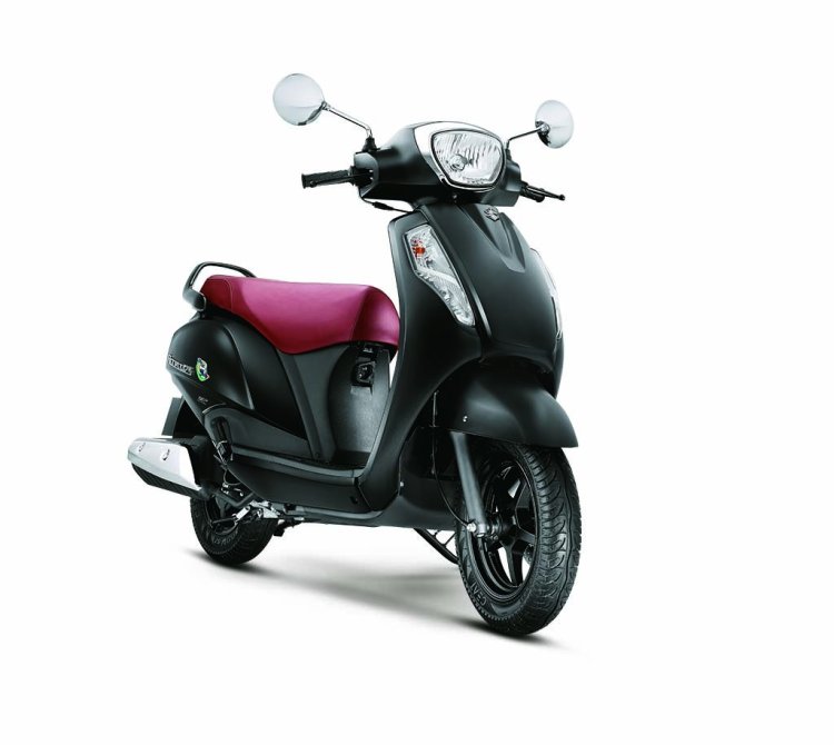 Suzuki Access 125 matte black front three quarter