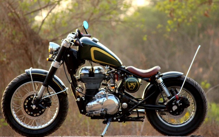 Royal Enfield Classic 350 ‘Jajabor’ by Jedi Customs