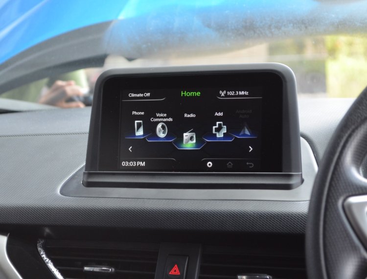Tata Nexon XZ touchscreen