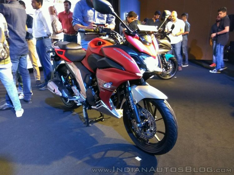 Yamaha Fazer 25 India launch red front right quarter