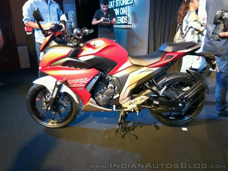 Yamaha Fazer 25 India launch red left side