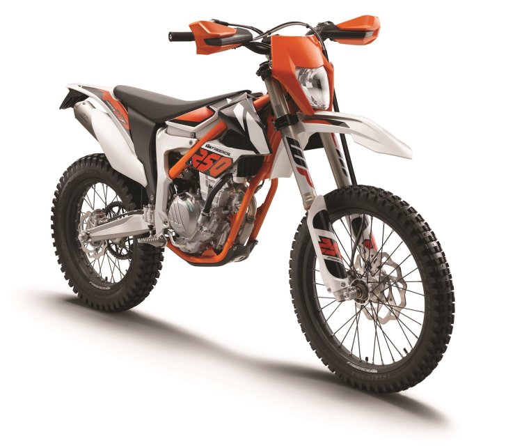 2018 KTM FREERIDE 250 F studio front right quarter