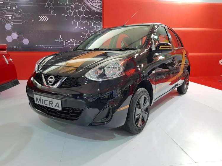 Nissan Micra Fashion front three quarters