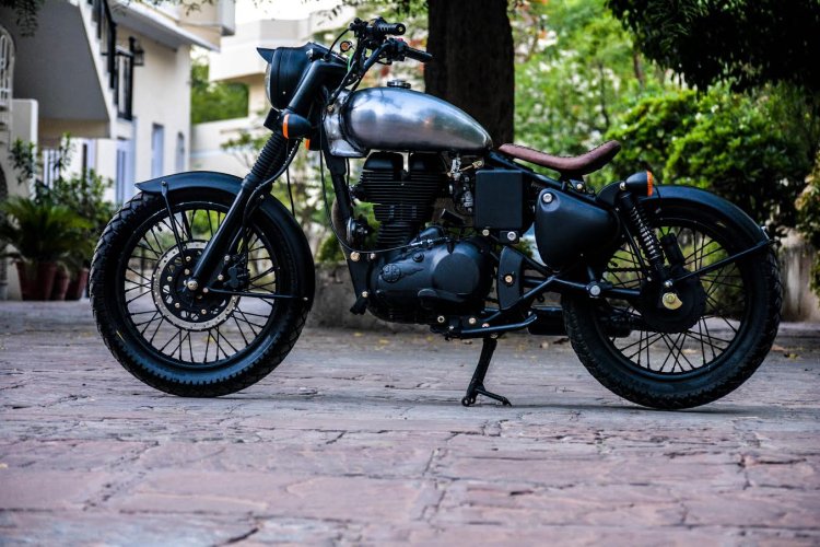 Royal Enfield Classic 500 RE-500 Basic by Rajputana Customs left side