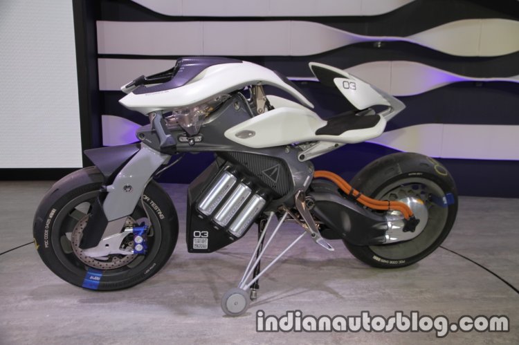 Yamaha Motoroid concept profile at 2017 Tokyo Motor Show